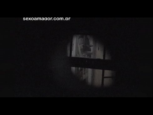 ❤️ Blondie viene segretamente filmato da un voyeur del quartiere nascosto dietro mattoni cavi ️ Video di sesso di qualità al it.desixxxtube.ru ☑