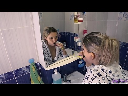 ❤️ Hack con giovane in pigiama finisce sborra orale nel culo - letty black ️ Video di sesso di qualità al it.desixxxtube.ru ☑