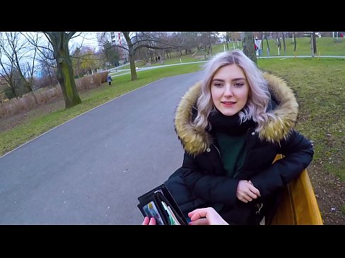 ❤️ Ingoia la sborra calda di uno sconosciuto per soldi - pompino nel parco di Eva Elfie ️ Video di sesso di qualità al it.desixxxtube.ru ☑